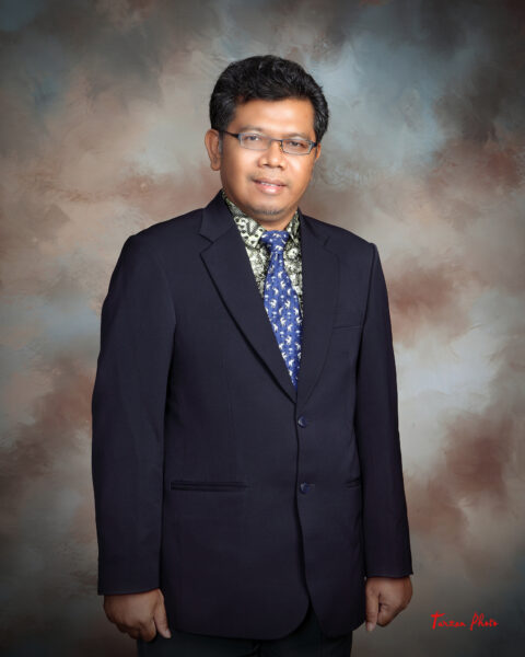 6. Dr.Eng Antoni Wibowo S.Si., M.Kom., M.Eng